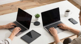 15 Best Collaborative Tables for Small Teams in 2026